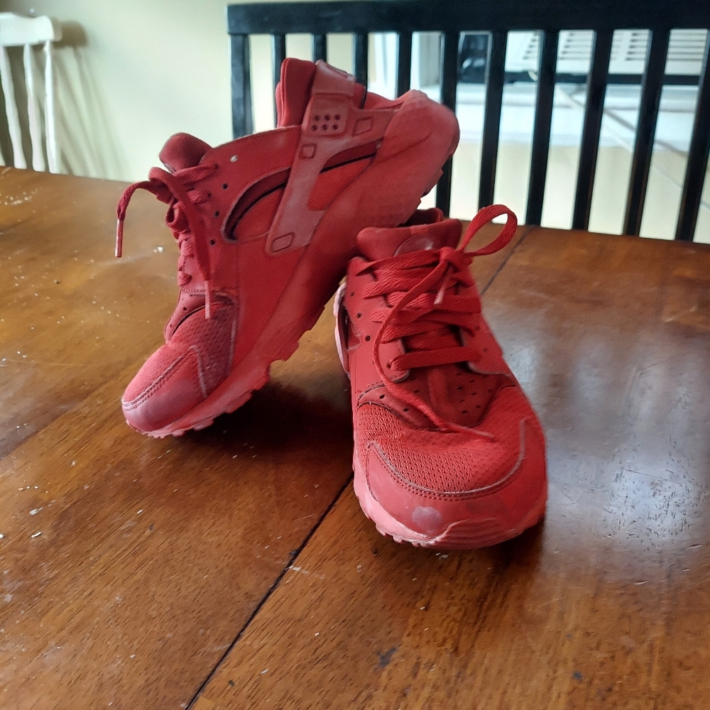 Womans RED Nike Sneakers